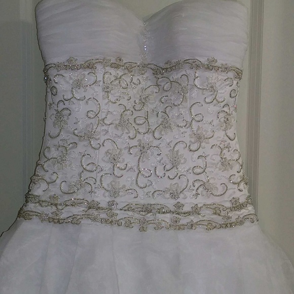 Dress - Picture 2 of 3